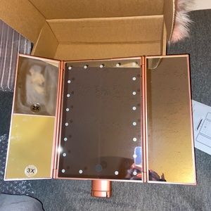 LED makeup mirror